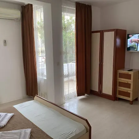 Guest house Canavan's *