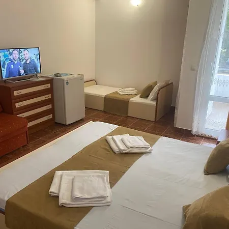 Guest house Canavan's Ravda