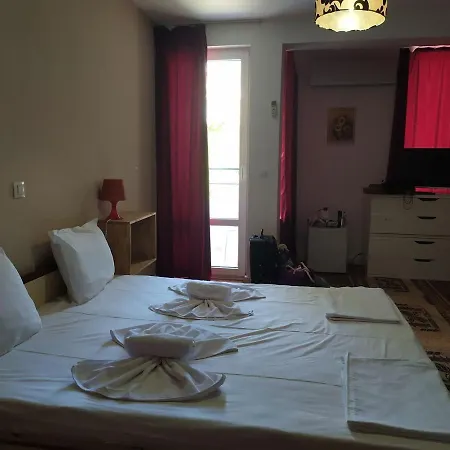 Guest house Canavan's Ravda